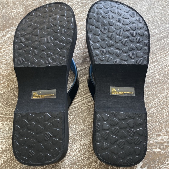 🩷💛BRIGHTON LOVING FLIP FLOPS💛🩷 - Picture 4 of 6